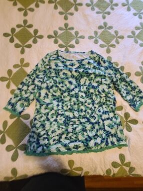 Belle By Kim Gravel Green & Blue Floral Splash Knit Top Large